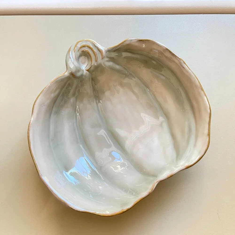 Pottery Barn Pumpkin Serving Bowl Tan Green
